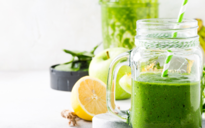 A BUSY LIFESTYLE? DRINK A GREEN SUPER SMOOTHIE!